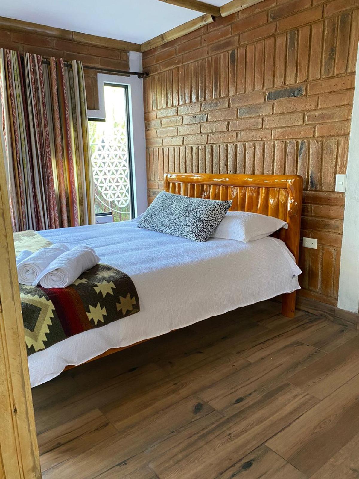 Watzara Wasi Cottage Familiar Camprestre Y Lofts En Cotacachi Εξωτερικό φωτογραφία