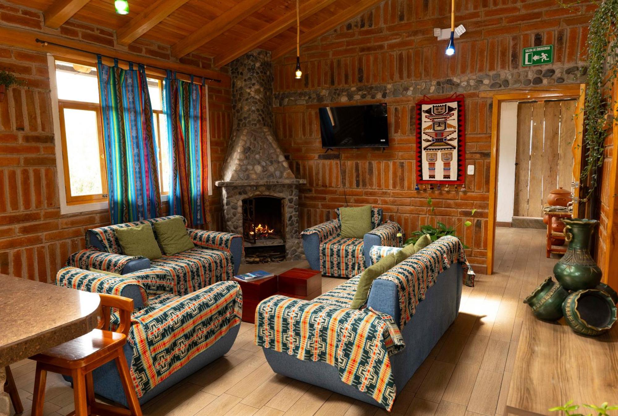 Watzara Wasi Cottage Familiar Camprestre Y Lofts En Cotacachi Εξωτερικό φωτογραφία