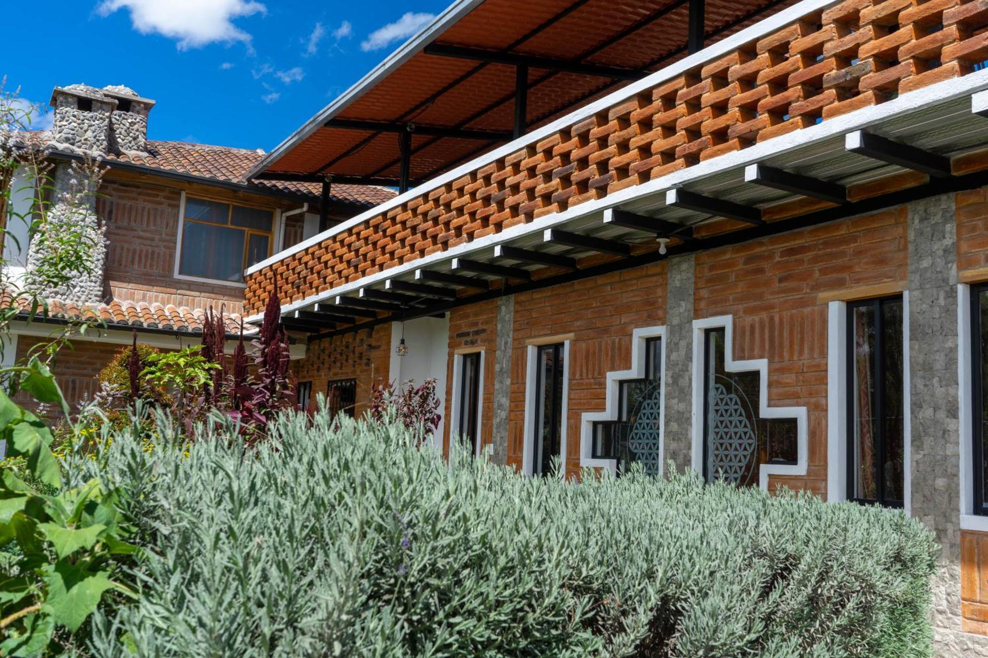 Watzara Wasi Cottage Familiar Camprestre Y Lofts En Cotacachi Εξωτερικό φωτογραφία