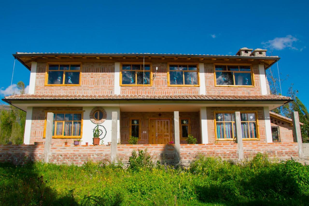 Watzara Wasi Cottage Familiar Camprestre Y Lofts En Cotacachi Εξωτερικό φωτογραφία